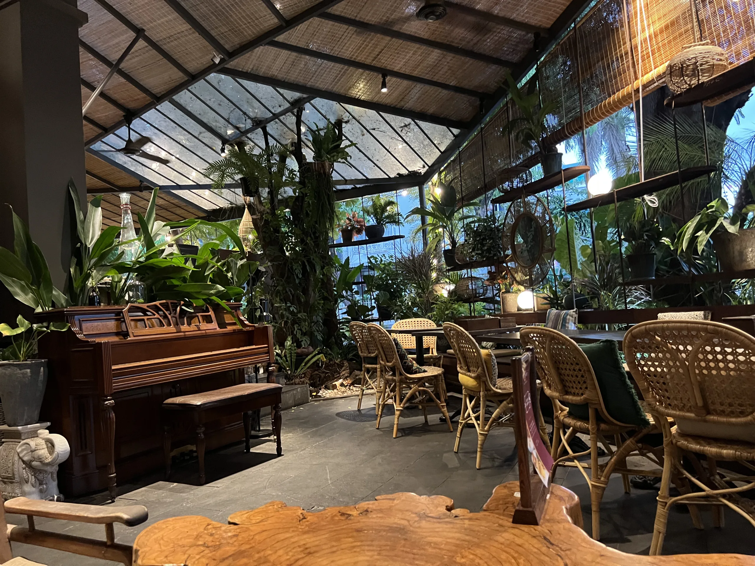 Không gian độc đáo của một nhà hàng lãng mạn