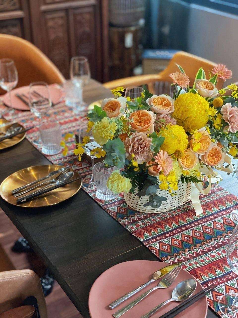 Dịch vụ trang trí bàn tiệc nhà Chạm