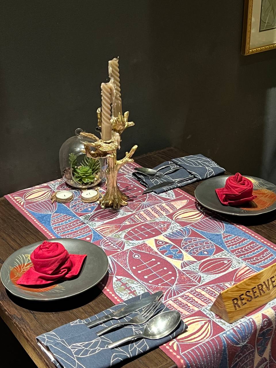 Trang trí bàn tiệc lãng mạn dành cho tiệc cầu hôn
