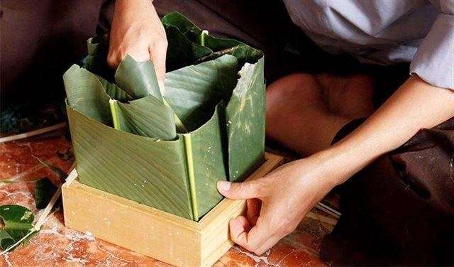 Bánh chưng là món ăn cần sự tỉ mỉ trong từ khâu