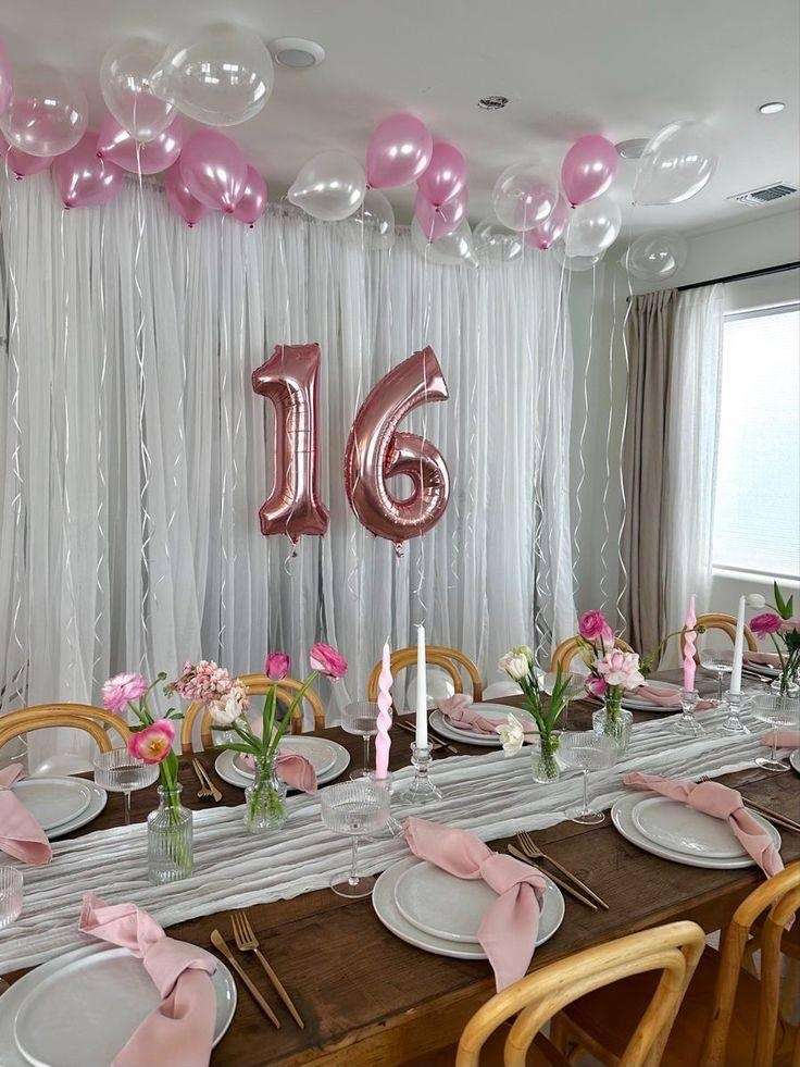 Thêm số tuổi ở backdrop để tạo sự riêng biệt