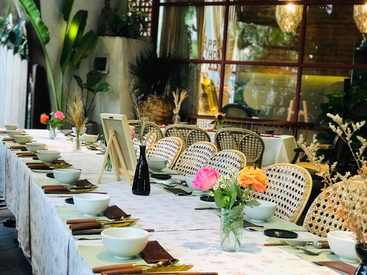 Hỗ trợ trang trí tiệc theo yêu cầu