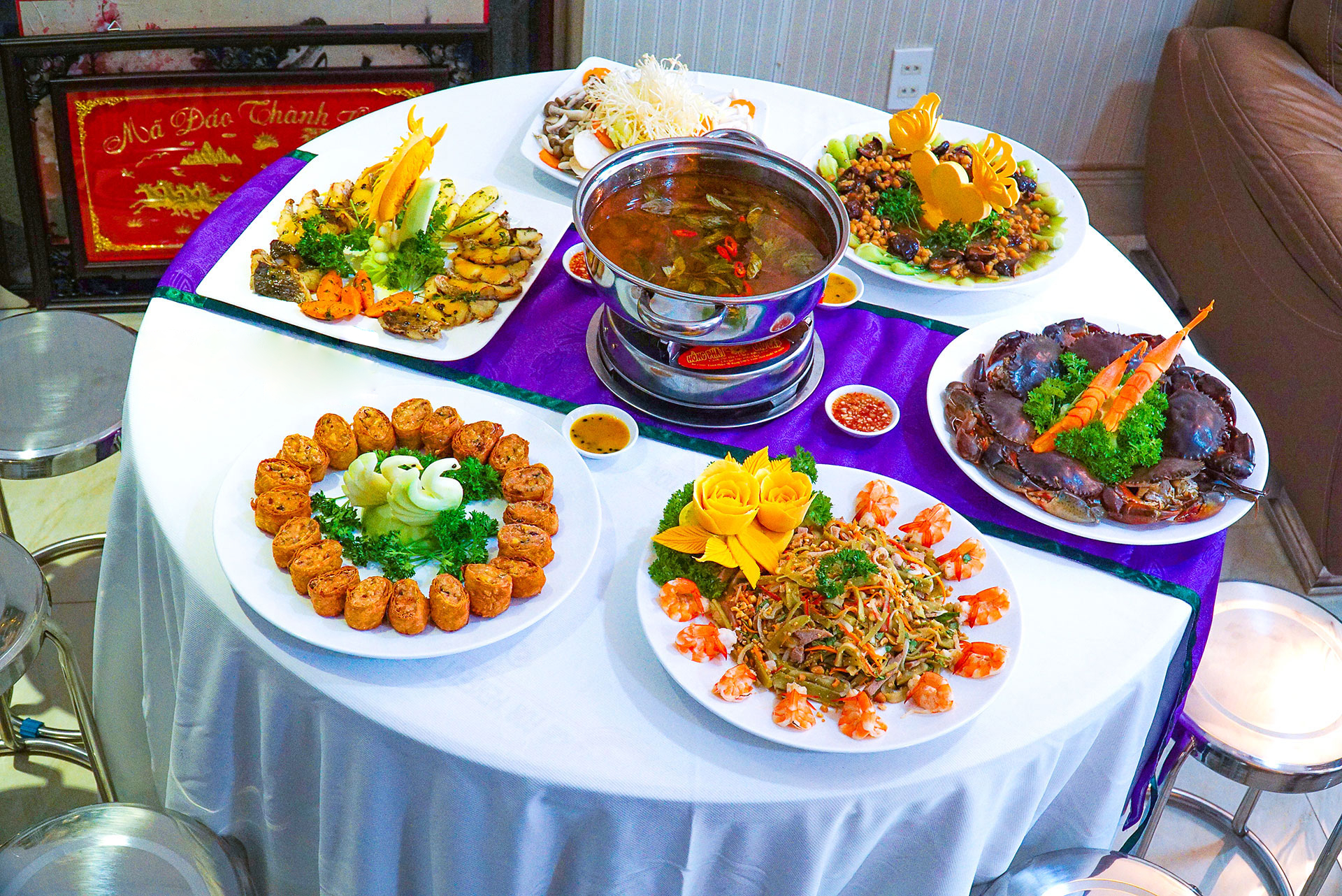 Thực Đơn Tiệc Sinh Nhật Tại Nhà: Kết Hợp Món Việt Và Âu Để Bữa Tiệc Thêm Đặc Sắc