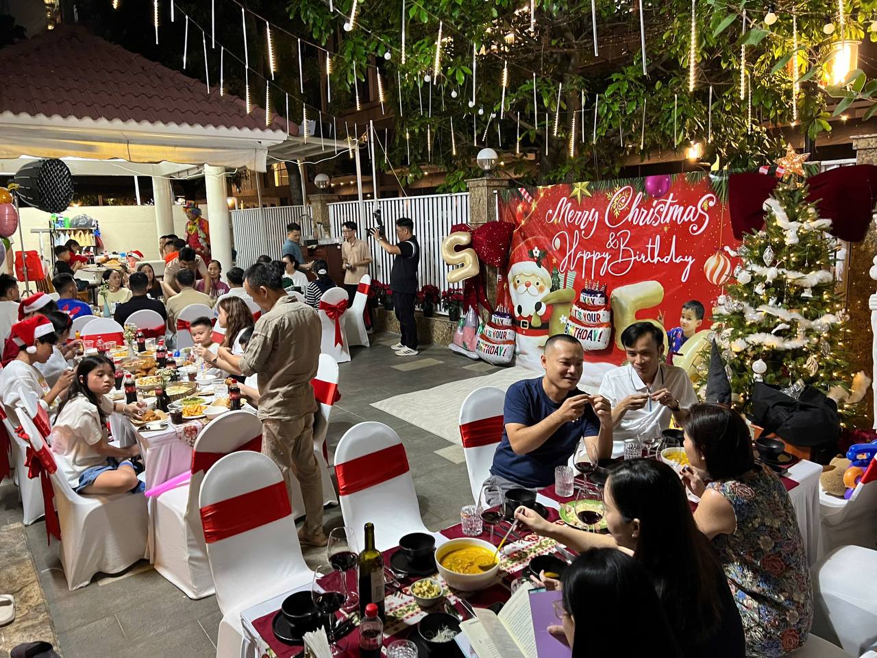 Không gian tại nhà quen thuộc, bé có thể dễ dàng thích nghi