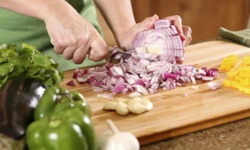 Chuẩn bị sơ chế nguyên liệu trước