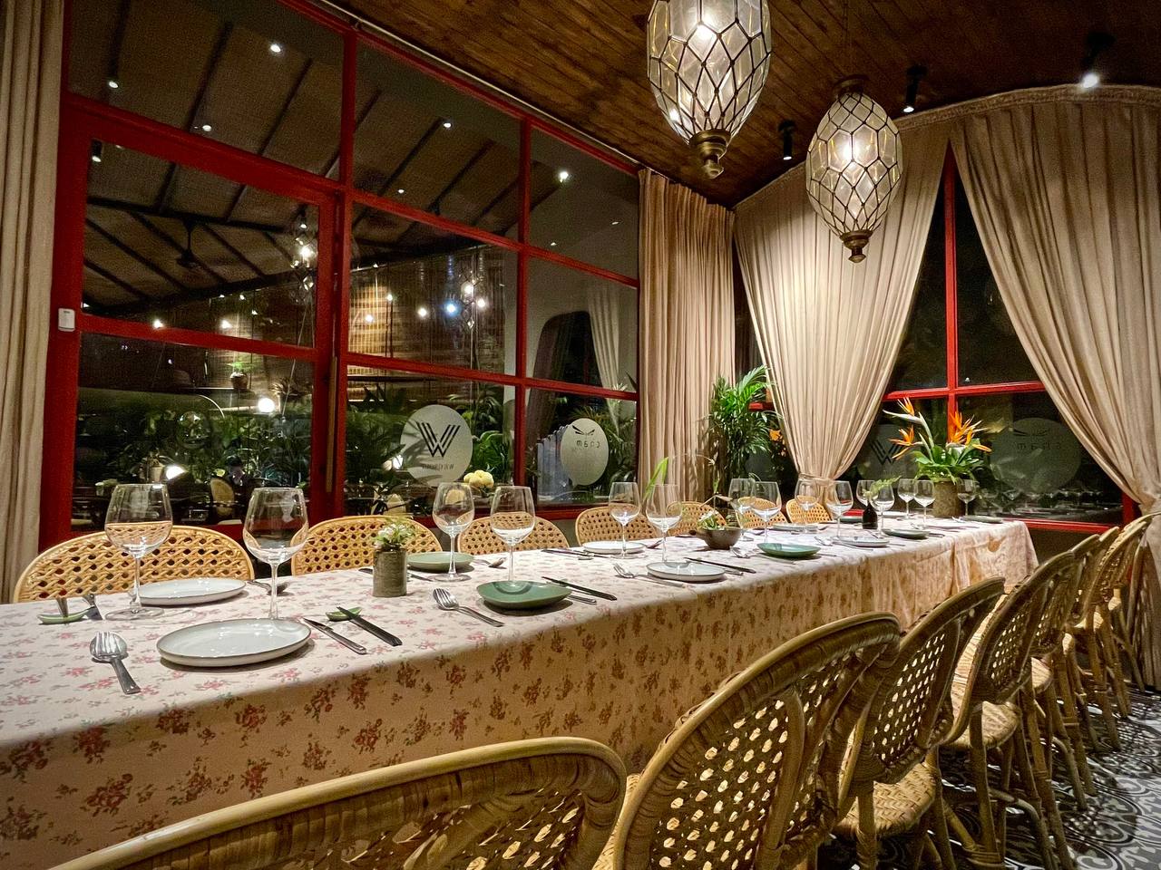 Không gian ấm cúng và sang trọng tại Chạm
