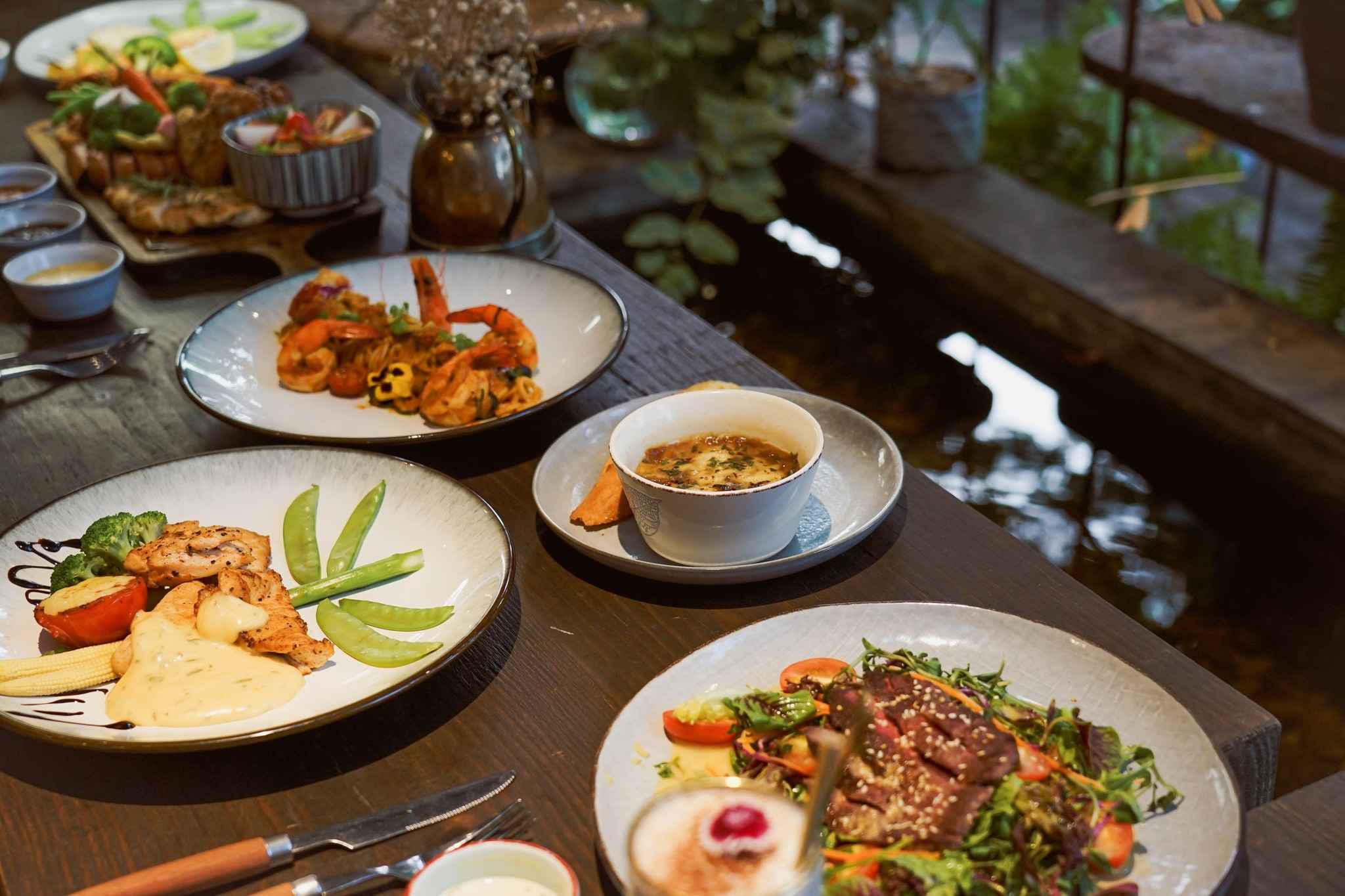 Thực đơn đa dạng và chất lượng