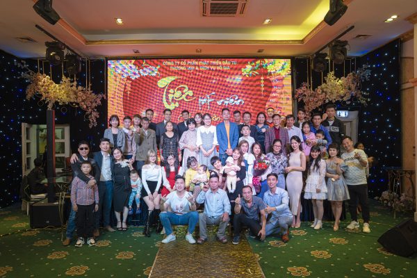 Tiệc nhỏ dễ tổ chức và kiểm soát
