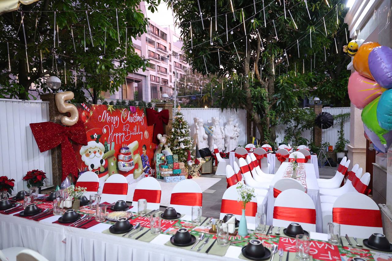 Trang trí tiệc theo yêu cầu