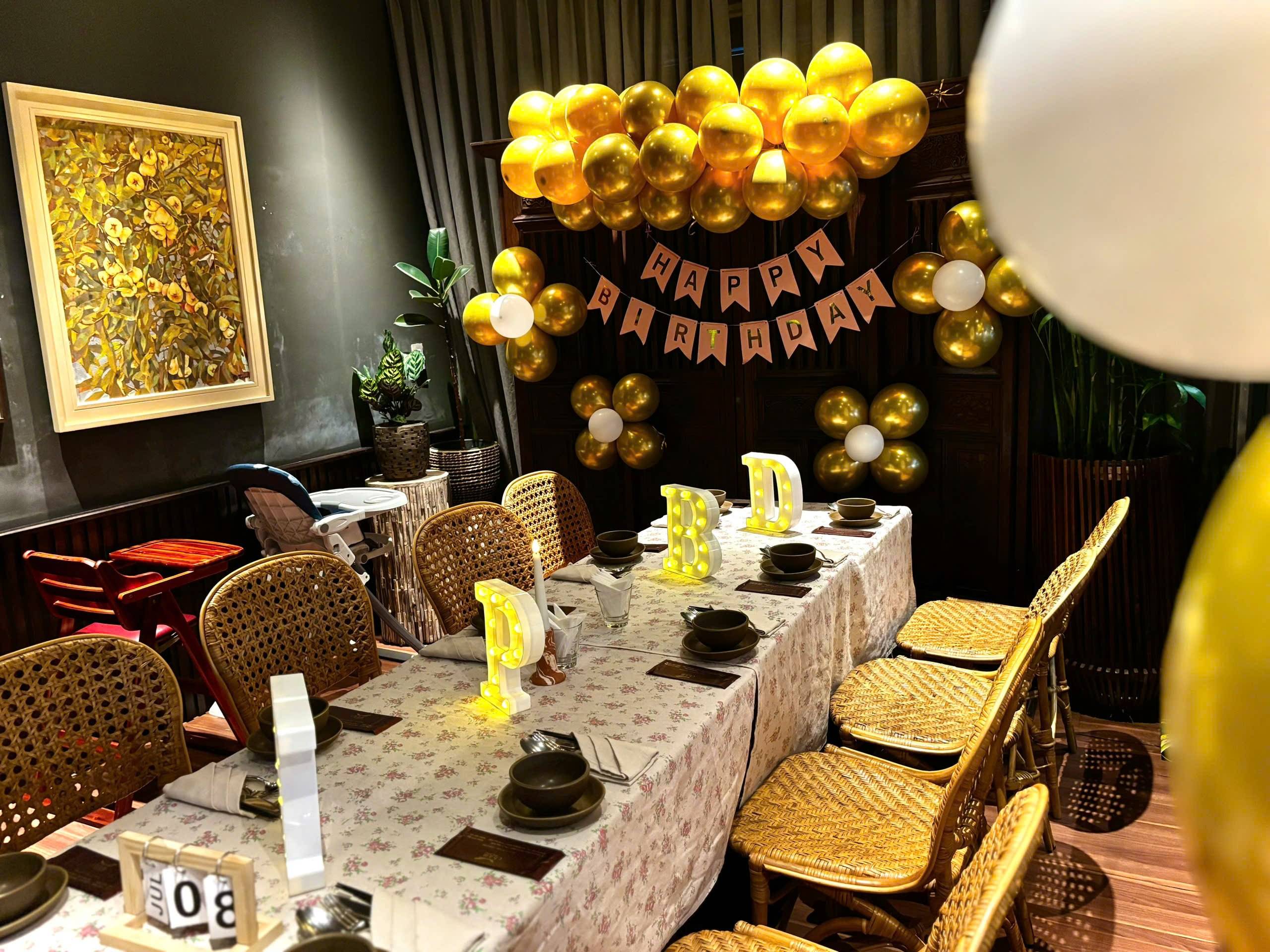 Chạm sẽ setup không gian theo yêu cầu từ thực khách