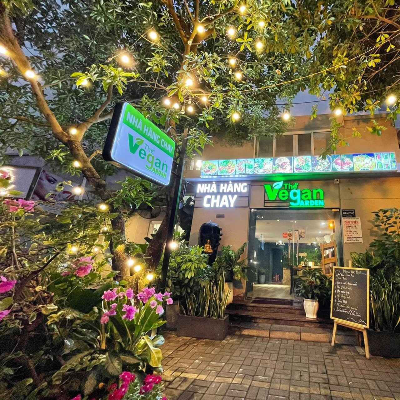Không gian nhỏ xinh của The Vegan Garden