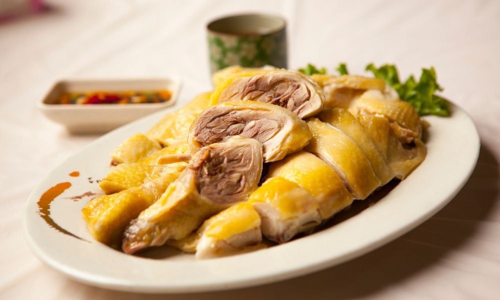 Món gà luộc phổ biến dễ ăn lại mang nhiều ý nghĩa