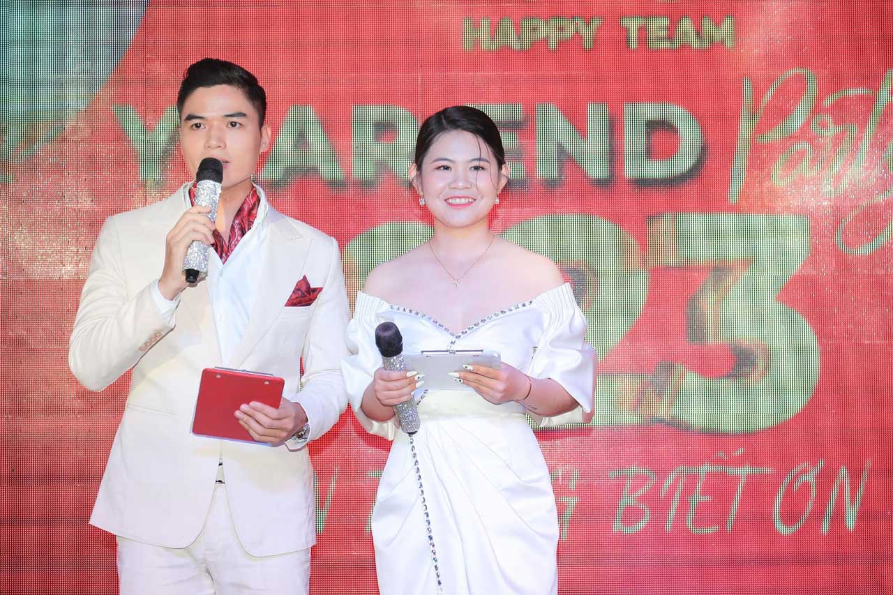 MC cũng là một phần quan trọng trong bữa tiệc tất niên