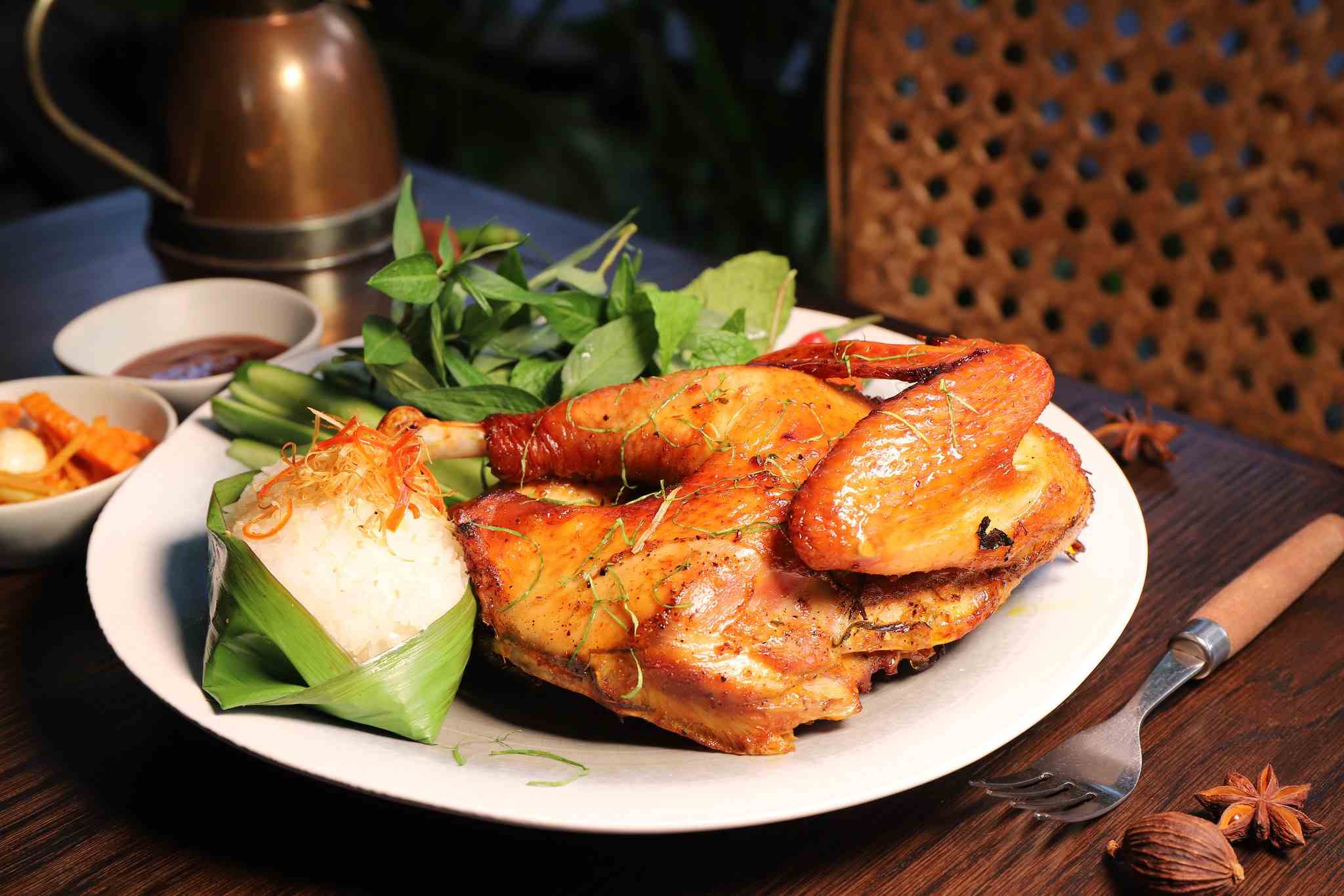 Gà là loại thịt lành tính, dễ ăn và phù hợp với nhiều người