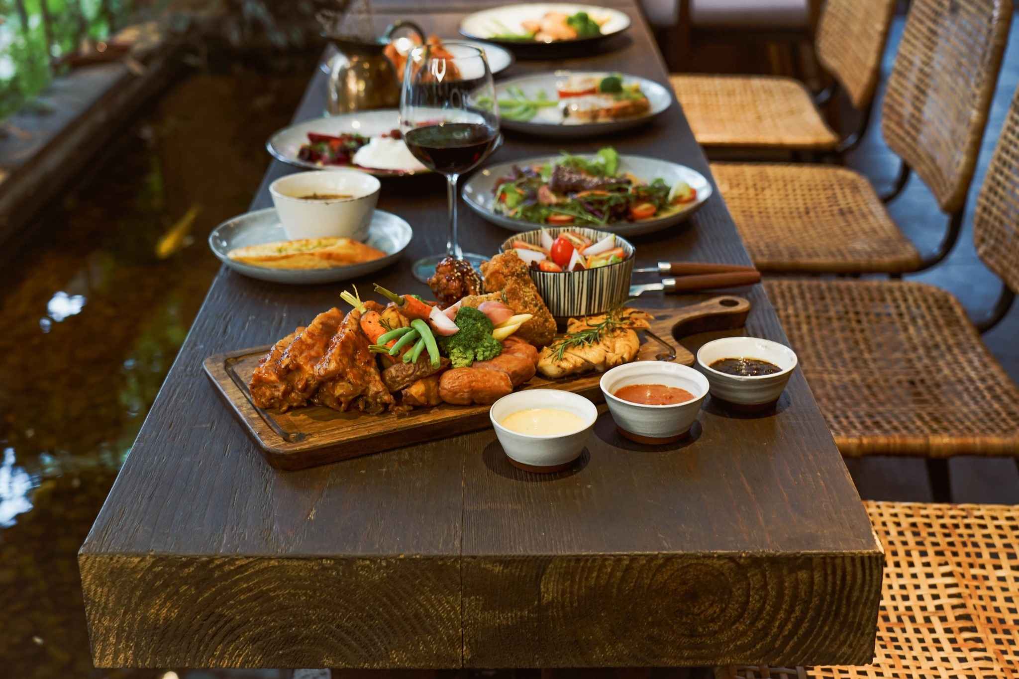 Chất lượng món ăn là một trong những yếu tố ưu tiên