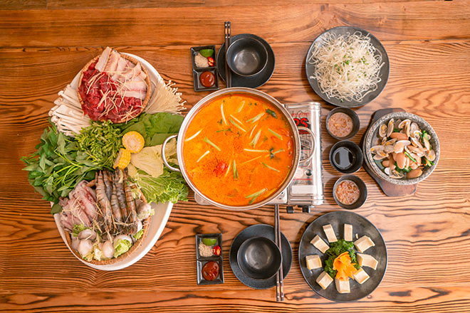 Lẩu là món ăn phù hợp cho tiệc liên hoan