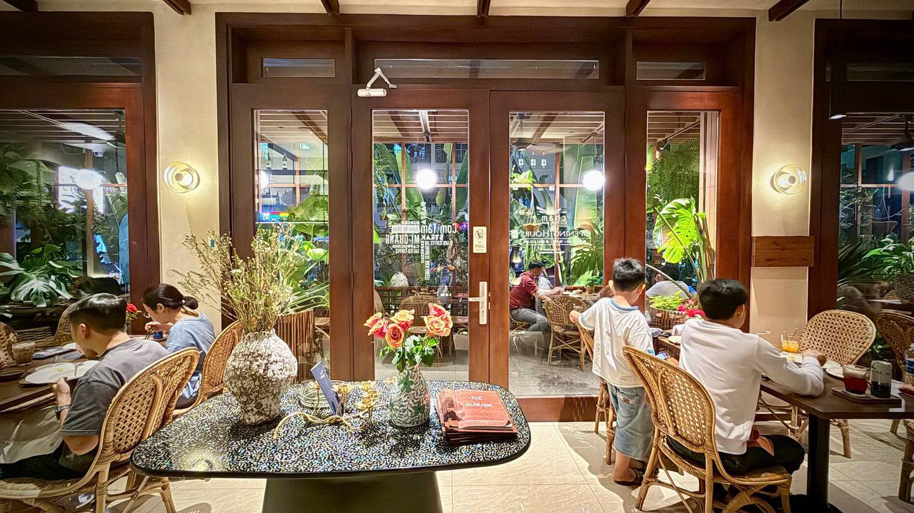 Chọn những nơi có chỗ ngồi rộng rãi phục vụ đa dạng các món ăn cho các bữa tiệc gia đình