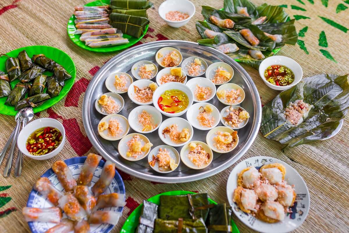 Món Huế mang sự đặc trưng riêng biệt về hương vị luôn khiến các thực khách nhớ mãi